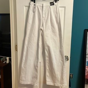 Relaxed wide leg super high rise jeans